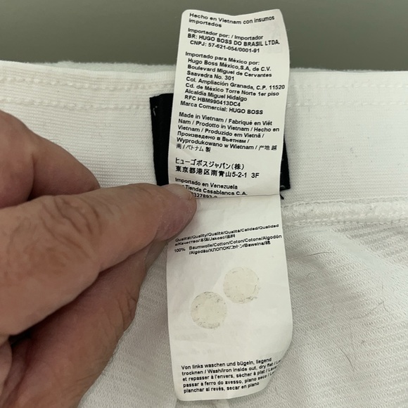 Hugo Boss”Heritage”Sweat Pants size XL. Waist is 34”-38”and inseam 29”. Like New - Picture 11 of 14